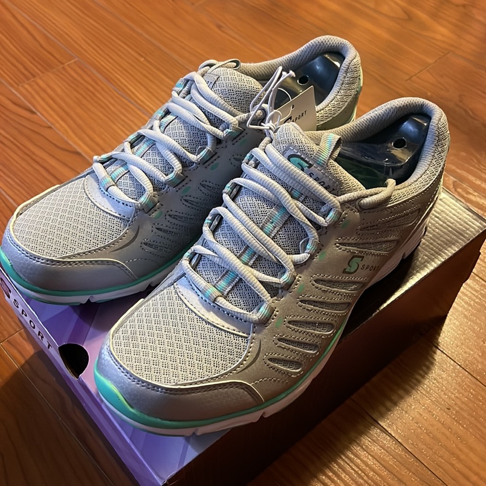 Sport Designed by Skecher